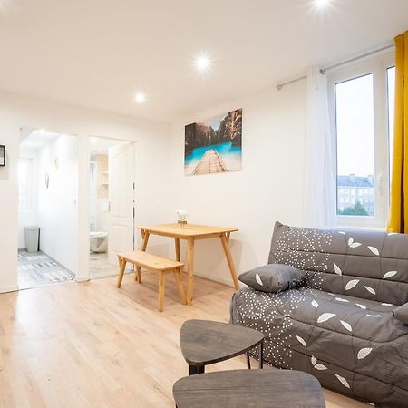 Budget Appart Avec Parking Au Centre-Ville Charleville-Mézières エクステリア 写真